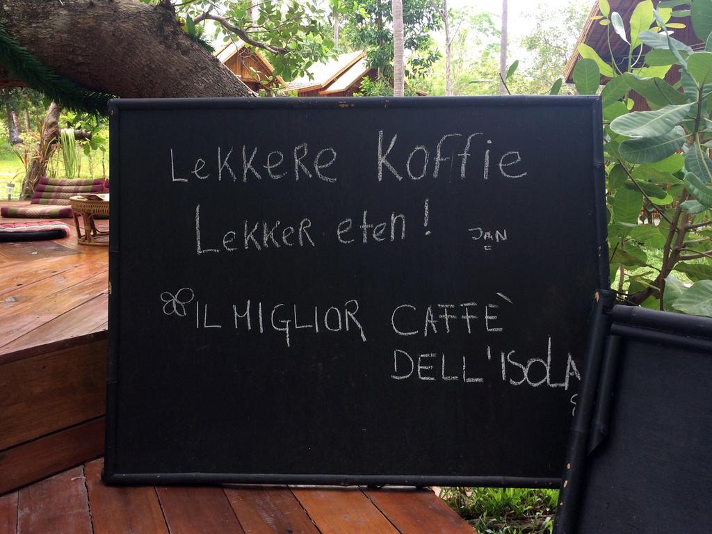Coffee And Resort Koh Phayam Esterno foto