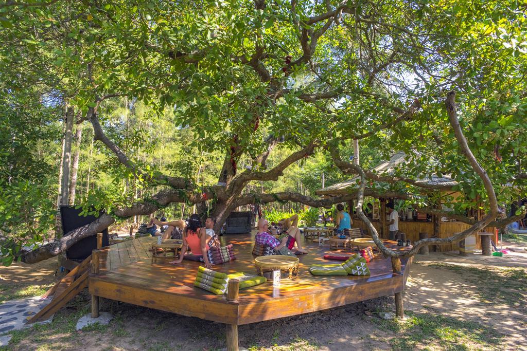 Coffee And Resort Koh Phayam Esterno foto